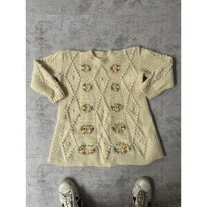 Vintage 80s Italian Wool Knit Flower Cable Sweater